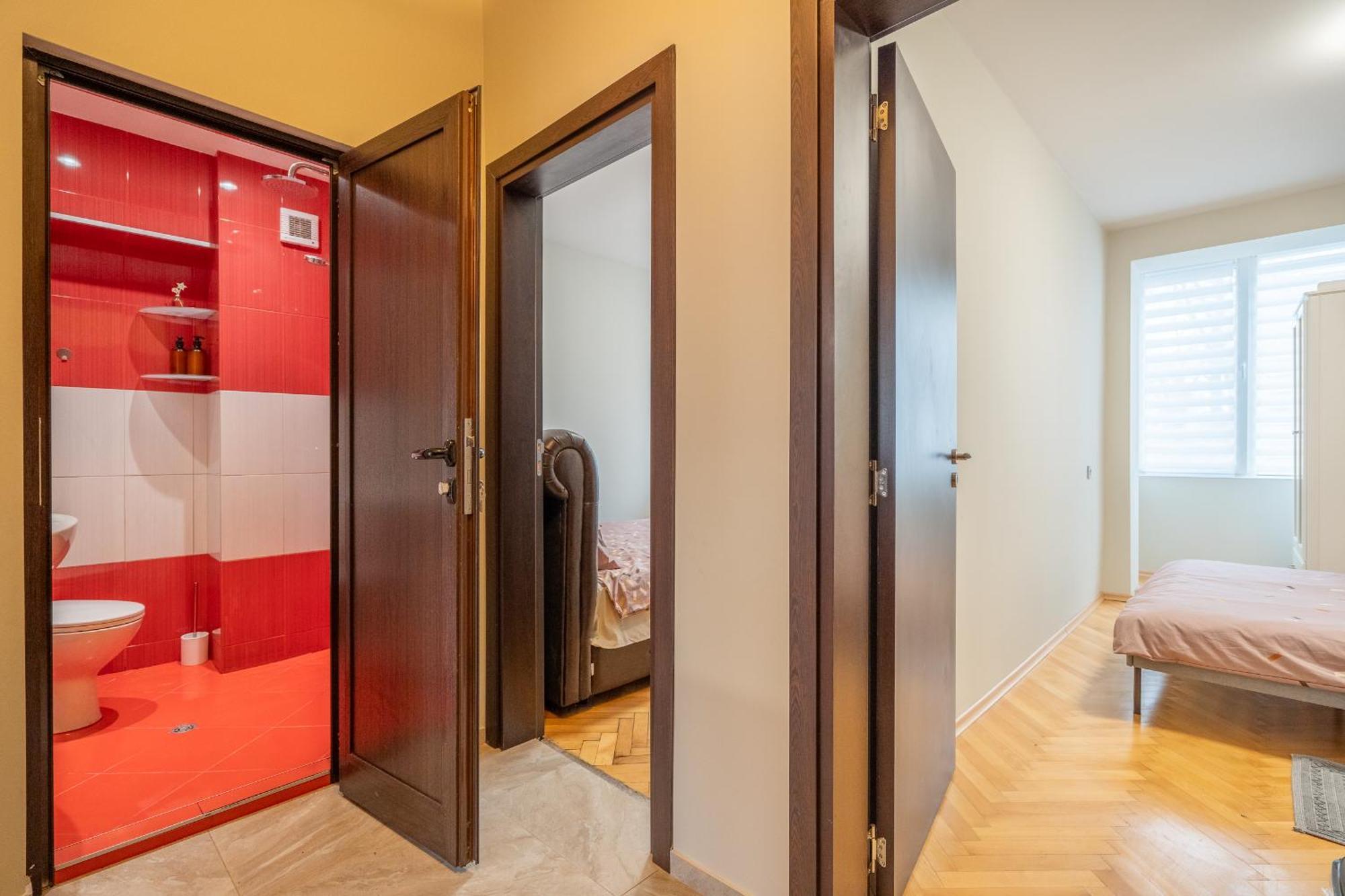 Pirotska 2-Bedroom 100M2 Apartment In Sofia Center 외부 사진