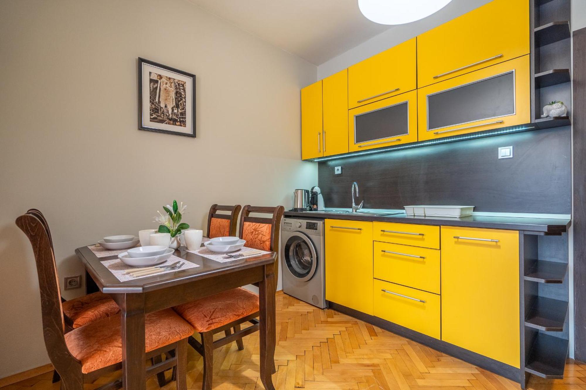 Pirotska 2-Bedroom 100M2 Apartment In Sofia Center 외부 사진