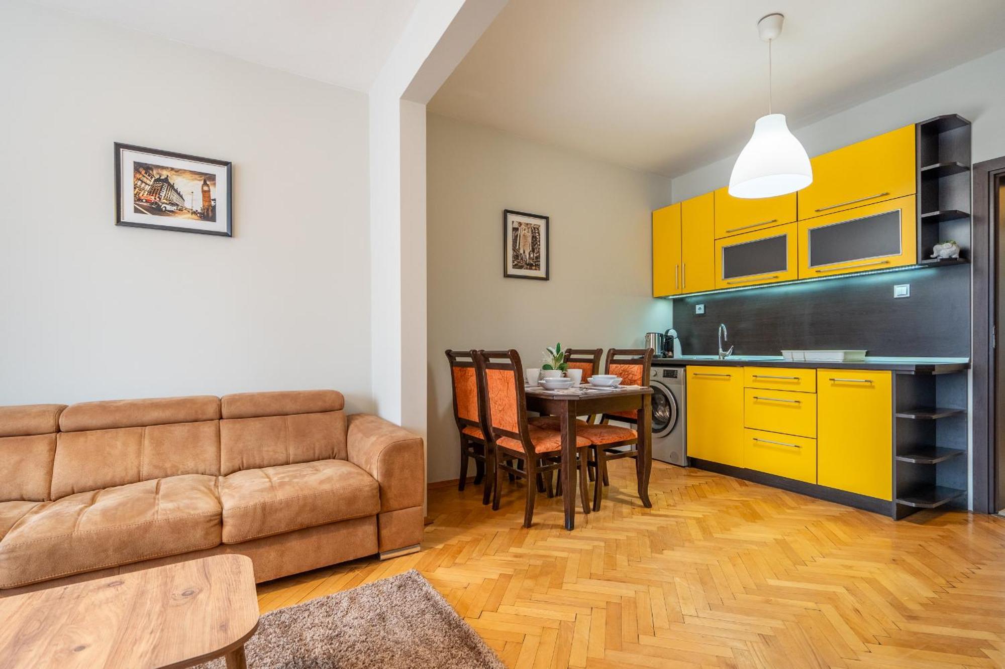 Pirotska 2-Bedroom 100M2 Apartment In Sofia Center 외부 사진